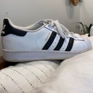 Adidas Superstar Sneakers